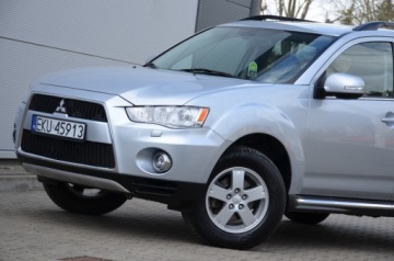 Mitsubishi Outlander II 2013 2.0i 150KM SERWIS NAVI KAMERA SKÓRA XENON EL.FOTELE GRZ.FOTELE, zdjęcie 3