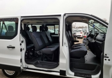 Opel Vivaro B Kombi Extra Long H1 2,9t 1.6 BiTurbo 125KM 2017 Opel Vivaro 1,6 Diesel 125km 6-Biegow Klima Serwis 9-osob 1.6 Diesel, zdjęcie 5