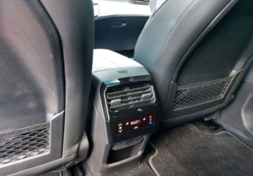 Peugeot 5008 III SUV Plug-In 1.6 Plug-In Hybrid 195KM 2025 Peugeot 5008 1.6 PHEV 195 GT SS e-DCS7 SalonPL FV23 Kredyt 0 Leasing od 101, zdjęcie 7
