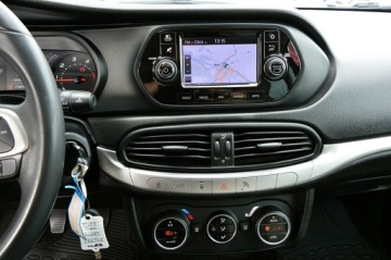 Fiat Tipo II Sedan 1.6 MultiJet 120KM 2016 Fiat Tipo 1,6 JTD 120Km Sedan Klimatronik Navi, zdjęcie 31