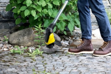 АККУМУЛЯТОРНАЯ АККУМУЛЯТОРНАЯ МАШИНА KARCHER WRE 18-55 ДЛЯ ВЫКАШИВАНИЯ СОРНЯКОВ И СРЕЗАНИЯ МХА