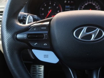 Hyundai i30 III Hatchback N Facelifting 2.0 T-GDI 280KM 2022 Hyundai i30 Fastback N Performance, Salon Polska, zdjęcie 17