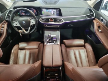 BMW X7 2022 BMW X7 Xdrive40i 2022 3.0 Benzyna 335KM, zdjęcie 8