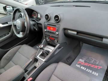 Audi A3 8P Hatchback 3d 1.4 TFSI 125KM 2010 Audi A3 Sportback Lift LED Klimatronik Elektryka Serwis 1.4 Benzyna 125KM, zdjęcie 12