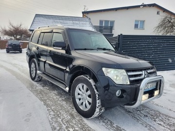 Mitsubishi Pajero IV SUV 5d 3.2 Di-DC 170KM 2009 Mitsubishi Pajero sprowadzony ubezpieczony zarejestrowany, zdjęcie 1
