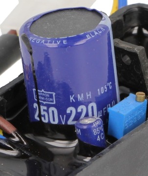СТАБИЛИЗАТОР НАПРЯЖЕНИЯ Модуль регулятора AVR GX 160 168F 250 В 220 мкФ