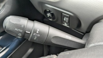 Citroen C4 Cactus Crossover 1.2 PureTech 82KM 2017 Citroen C4 Cactus 1.2i 82PS OPŁACONY Bezwypadkowy, zdjęcie 25