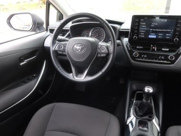 Toyota Corolla XII Sedan 1.5 VVT-i 125KM 2022 Toyota Corolla 1.5 VVT-i, Salon Polska, zdjęcie 6