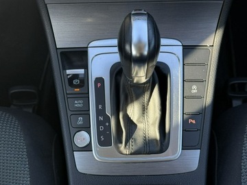 Volkswagen Passat B7 Variant 2.0 TDI CR DPF BlueMotion 140KM 2013 Volkswagen Passat 2.0TDi 140KM DSG 2013r R-Line, zdjęcie 19