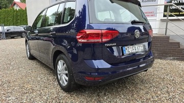 Volkswagen Touran III 1.6 TDI 110KM 2016 Volkswagen Touran 1,6 TDI 110 KM NAVI klimatronic OPLACONY 1.6 Diesel, zdjęcie 4