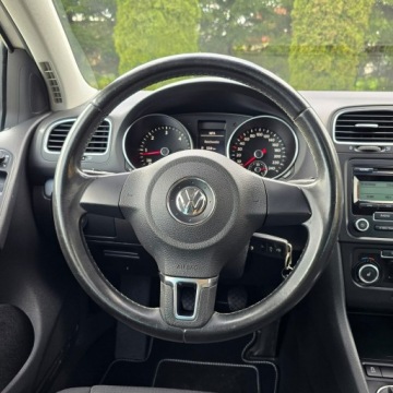 Volkswagen Golf VI Hatchback 5d 1.6 TDI-CR DPF BlueMotion 105KM 2010 Volkswagen Golf VI 1.6 Diesel, zdjęcie 33