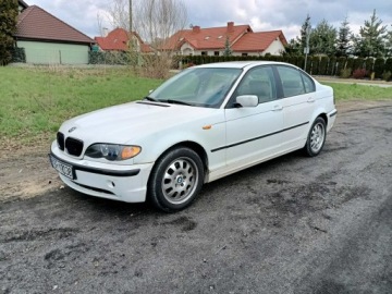 BMW Seria 3 E46 Sedan 2.5 325iX 192KM 2003 BMW 325 2.5 192km 03r Automat 4x4, zdjęcie 1