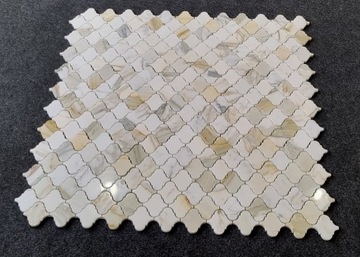 BIANCO CALACATTA ЗОЛОТАЯ АРАБЕСКА МОЗАИКА ИЗ ПОЛИРОВАННОГО МРАМОРА