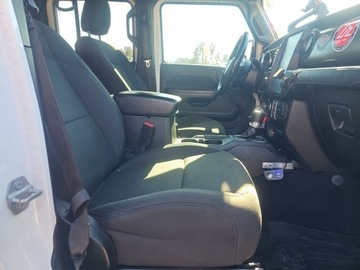 Jeep Gladiator 2020 Jeep Gladiator Sport S Short Bed 2020 3.6 Benzyna 285KM, zdjęcie 8