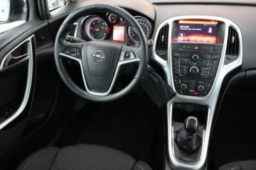 Opel Astra J Sports Tourer Facelifting 1.7 CDTI ECOTEC 130KM 2014 Opel Astra 1.7 CDTI, Salon Polska, Navi, Klima, zdjęcie 6