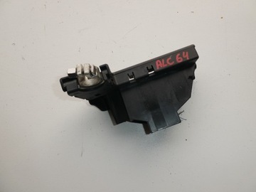 AUDI A4 B8 A5 KLIKA PLUSOVÁ POJISTKA 4F0915519