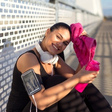 БЫСТРОСУХОЕ ПОЛОТЕНЦЕ ИЗ МИКРОФИБРЫ ДЛЯ КУПАНИЯ НА ПЛЯЖЕ, СПОРТИВНОМ БАССЕЙНЕ 70х140