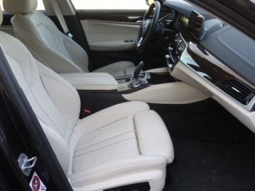 BMW Seria 5 G30-G31 Limuzyna 520d 190KM 2017 BMW 5 520d, Salon Polska, Serwis ASO, 187 KM, zdjęcie 8