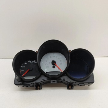 PORSCHE MACAN (95B) 2014 PŘÍSTROJOVÁ DESKA / TACHOMETR