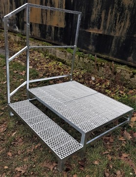 SCHODY METALOWE 1 STOPIEŃ Z PODESTEM 160x60 cm