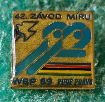 ODZNAKA 42 WYŚCIG POKOJU 1989 WARZAWA-BERLIN-PRAGA - ZAVOD MIRU