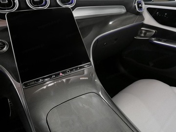 Mercedes GLC C254/X254 Coupe 2.0 220d 197KM 2025 GLC Coupe 220 d 4-Matic AMG Line 2.0 (197KM) 2025, zdjęcie 8