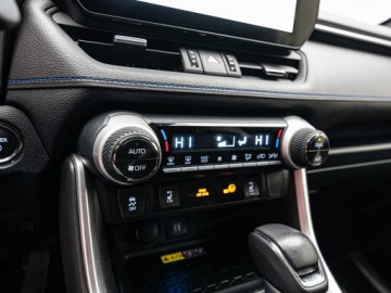 Toyota RAV4 V SUV Facelifting 2.5 Hybrid  Dynamic Force 218KM 2023 TOYOTA RAV4 2.5 Hybrid Selection 4x2 Suv 218KM 2023, zdjęcie 19