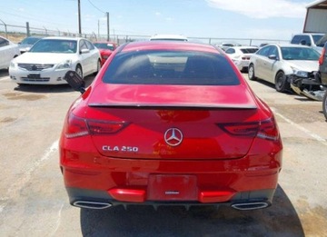 Mercedes CLA C118/X118 2020 Mercedes-Benz CLA 2020, 2.0L, porysowany lakier 2.0 Benzyna 221KM, zdjęcie 1