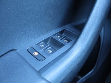 Skoda Octavia III Liftback 1.4 TSI 140KM 2013 Skoda Octavia 1.4 TSI, Salon Polska, Klima, zdjęcie 12