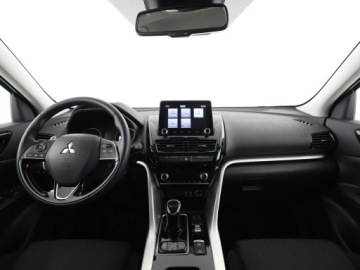Mitsubishi Eclipse Cross SUV PHEV 2.4 188KM 2022 Mitsubishi Eclipse Cross PHEV 4x4 automat grzane, zdjęcie 14