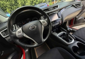 Nissan Qashqai II Crossover 1.6 dCi 130KM 2017 Nissan Qashqai LIFT 1.6 NAVI kamera MANUAL zarejestrowany BEZWYPADKOWY, zdjęcie 13