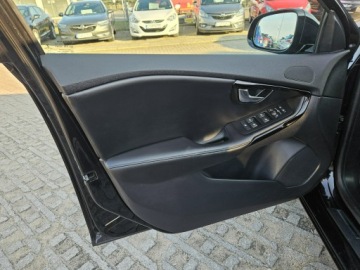 Volvo V40 II Hatchback Facelifting 2.0 D3 150KM 2019 Volvo V40 2.0 Diesel 150KM, zdjęcie 11