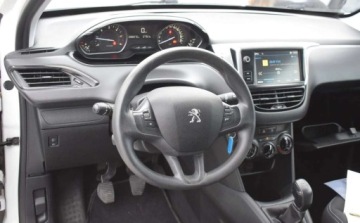 Peugeot 208 I Hatchback 5d Facelifting 1.6 BlueHDi 75KM 2018 Peugeot 208 Peugeot 208 1.6 BlueHDI Tablet, Klima 1.6 Diesel 75KM, zdjęcie 5