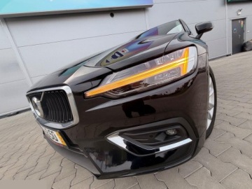 Volvo V60 II  2021 Volvo V60 D3 Geartronic Momentum Pro 150KM 2021r Świetna prezencja!, zdjęcie 1