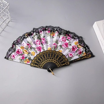 ВЕЕР С КРУЖЕВОМ, СЛОЖЕННЫЙ ДЛЯ ЖАРКОГО ЛЕТА, ДЕКОРАТИВНЫЕ ИСПАНСКИЕ УЗОРЫ, ЦВЕТЫ