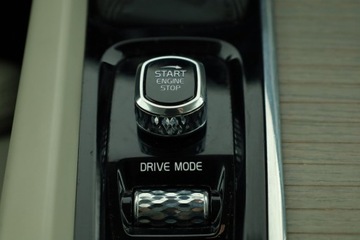 Volvo XC60 II Crossover D4 190KM 2017 Volvo XC60 D4 AWD, Salon Polska, Serwis ASO, zdjęcie 14