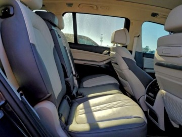 BMW X7 2025 BMW X7 M60i 2025 4.4 Benzyna 523KM, zdjęcie 11