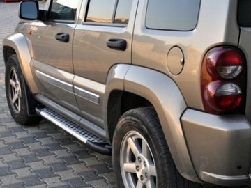 STUPNĚ BOČNÍ PRAHY MITSUBISHI L200 TRITON 2015-