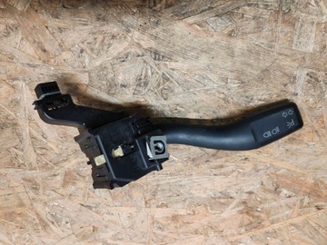AUDI A3 8P MANETKA PRZEŁĄCZNIK KIERUNKOWSKAZÓW 8P0953513A