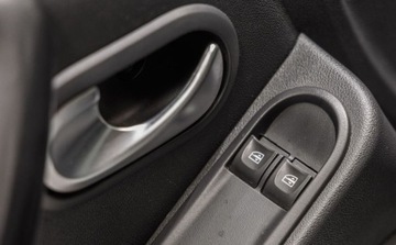 Dacia Duster I SUV Facelifting 1.6 SCe 114KM 2017 Dacia Duster 1.6 SCe SS 1.6 Benzyna 114KM, zdjęcie 31