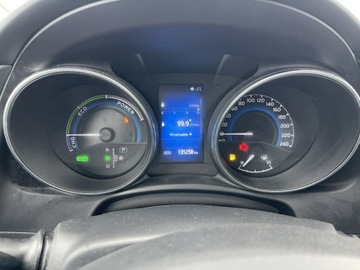 Toyota Auris II Hatchback 5d Facelifting 1.8 Hybrid 136KM 2015 Toyota Auris Hybryda Klimatronik Podgrzewanie, zdjęcie 6