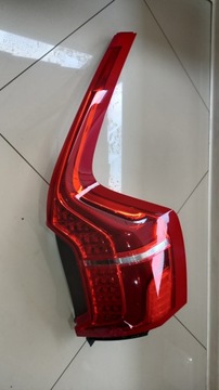 VOLVO XC90 LAMPA TYŁ TYLNA PRAWA 32228827 15-