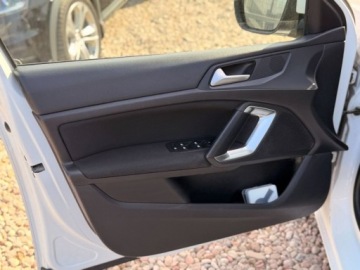 Peugeot 2015 Peugeot 308 Panorama Swietny stan Po serwisie 1.2 Diesel 110KM, zdjęcie 11