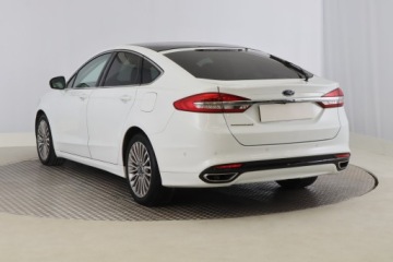 Ford Mondeo V Liftback Facelifting 2.0 EcoBlue 190KM 2019 Ford Mondeo 2.0 EcoBlue, Salon Polska, 187 KM, zdjęcie 3