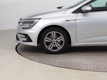 Renault Megane IV Grandtour Facelifting 1.3 TCe 140KM 2021 Renault Megane 1.3 TCe, Salon Polska, zdjęcie 13