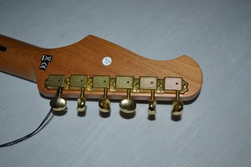 HARLEY BENTON ST-62 DLX OW ГИТАРА STRATOCASTER