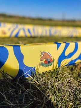 HorseMania - пенопластовый шест, безопасное препятствие для лошадей, 3,3 м 10х5 см.