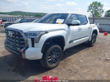 Toyota Tundra II 2022 Toyota Tundra Toyota Tundra 4WD Platinum, od ubezpieczalni 3.4 Benzyna, zdjęcie 1