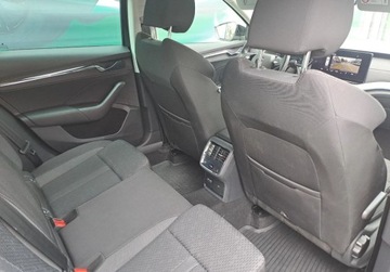 Skoda Octavia IV Liftback 1.5 TSI e-Tec Mild Hybrid 150KM 2023 Skoda Octavia Aktywny Tempomat 3 Strefowa Klimatyzacja Gniazdo 230V Lopatk, zdjęcie 11