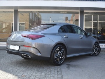 Mercedes CLA C118/X118 Coupe Facelifting 1.3 200 163KM 2025 MERCEDES-BENZ CLA 200 AMG Line Sedan 1.3 (163KM) 2025, zdjęcie 2